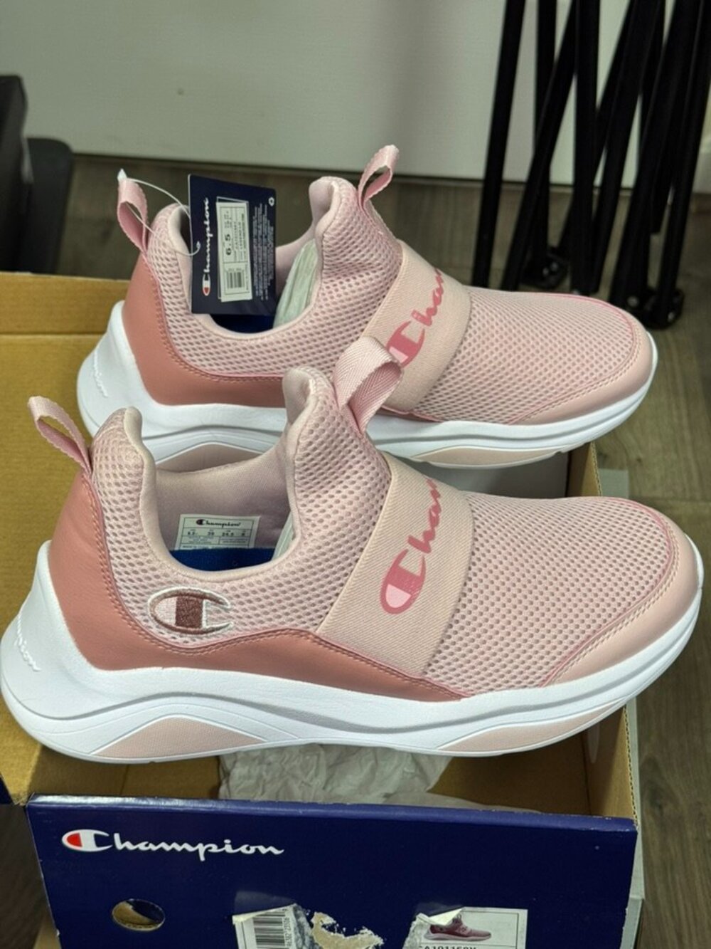 CHAMPION Tennis Shoes Slip Ons Legend Lo Size 6.5Y Big Kids Youth Pink NEW - Picture 7 of 9